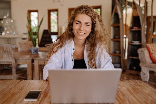 woman-working-on-recruitment-from-home